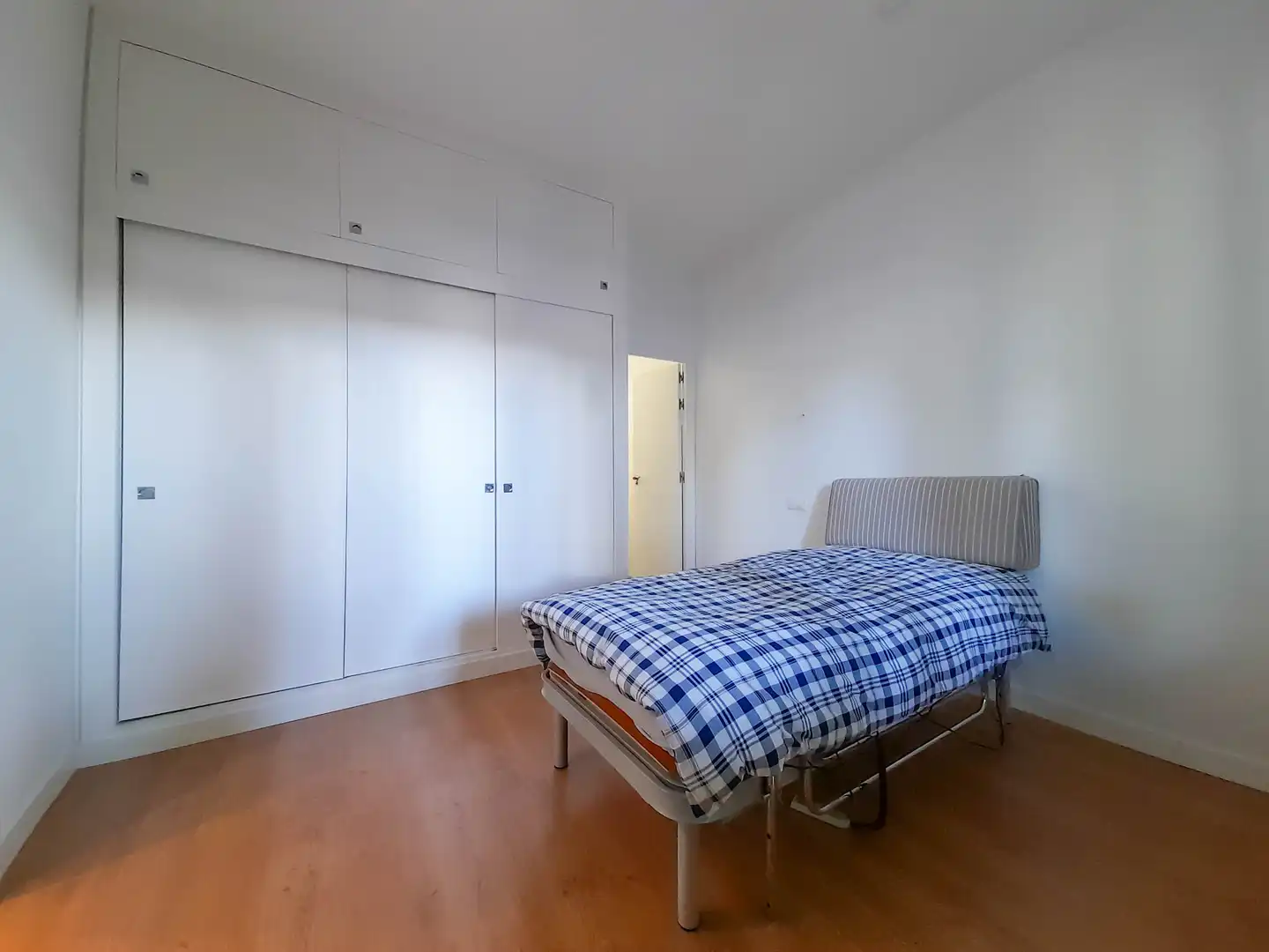 Bedroom of Detached homes for rent in Madrid  with Heating, Private garden and Parquet flooring