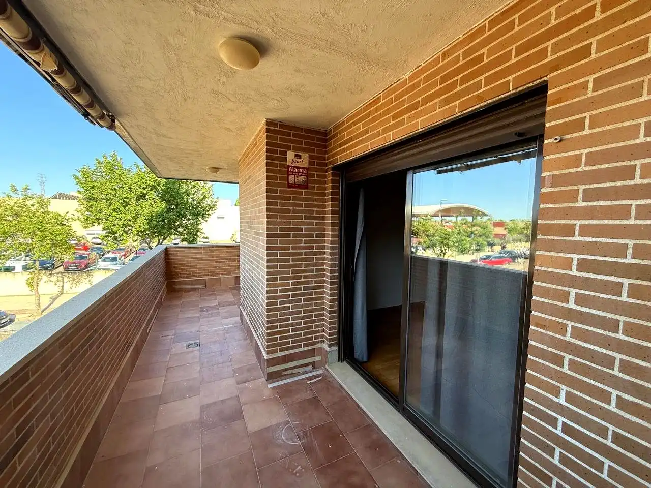 Vista exterior de Piso de alquiler en Navalcarnero con Calefacción, Terraza y Trastero