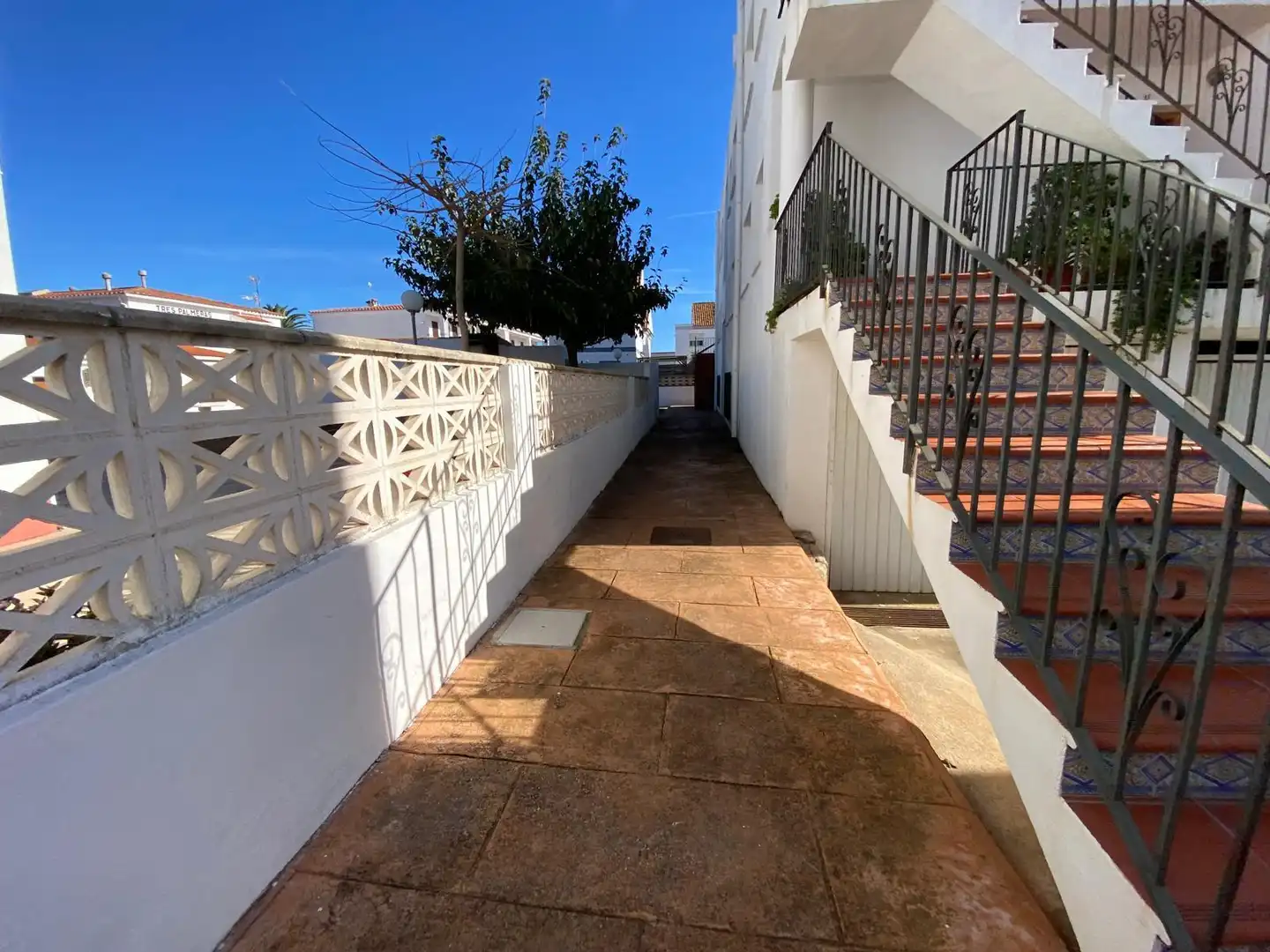Vista exterior de Apartament en venda en Vinaròs amb Aire condicionat, Terrassa i Piscina comunitària