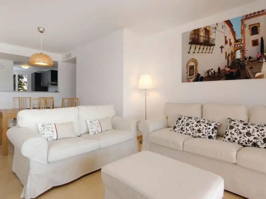 Piso con piscina en venta en Calle Abeto 6, imagen 2