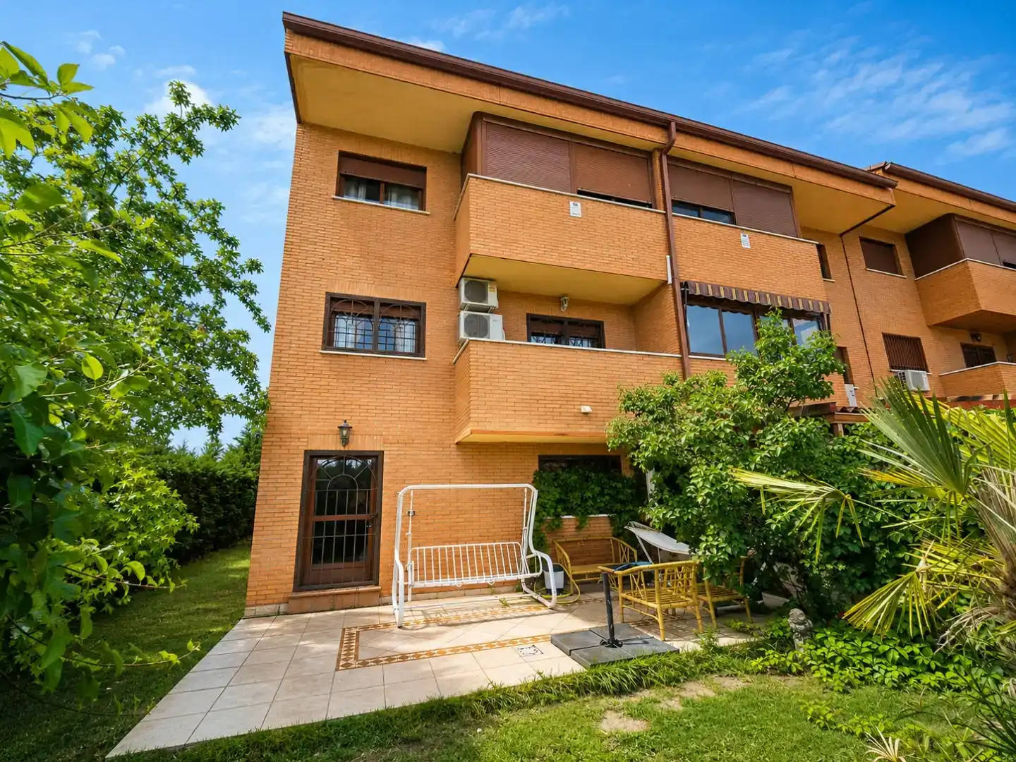Vista exterior de Casa o chalet en venta en Móstoles con Aire acondicionado