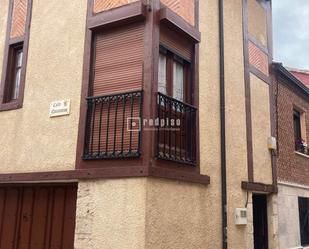 Exterior view of House or chalet for sale in Astudillo  with Terrace