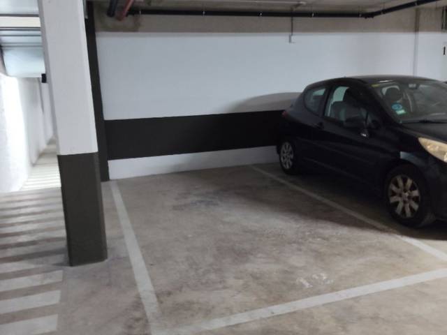 Garaje en Alquiler en Avinguda Onze de Setembre, 246-2 en Eixample Sud - La Barceloneta