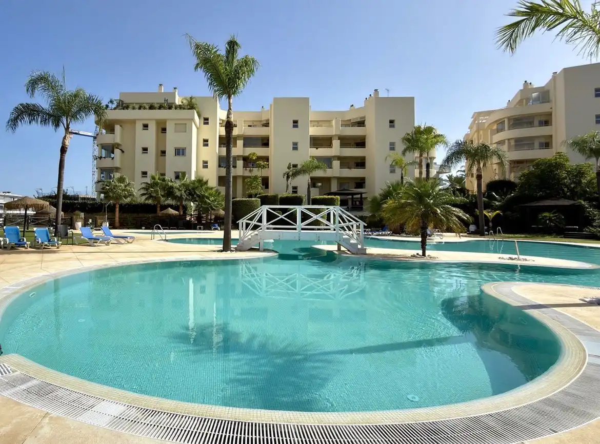 Wohnung mit Pool zum Verkauf in El Faro de Calaburra - Chaparral