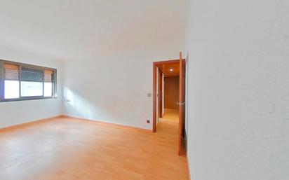 Bedroom of Flat for sale in Ripollet