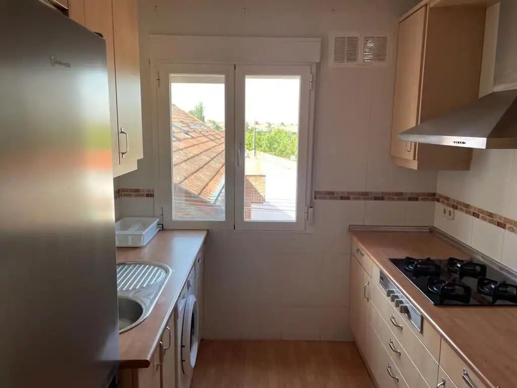 Cuina de Pis de lloguer en Villaviciosa de Odón amb Calefacció i Moblat