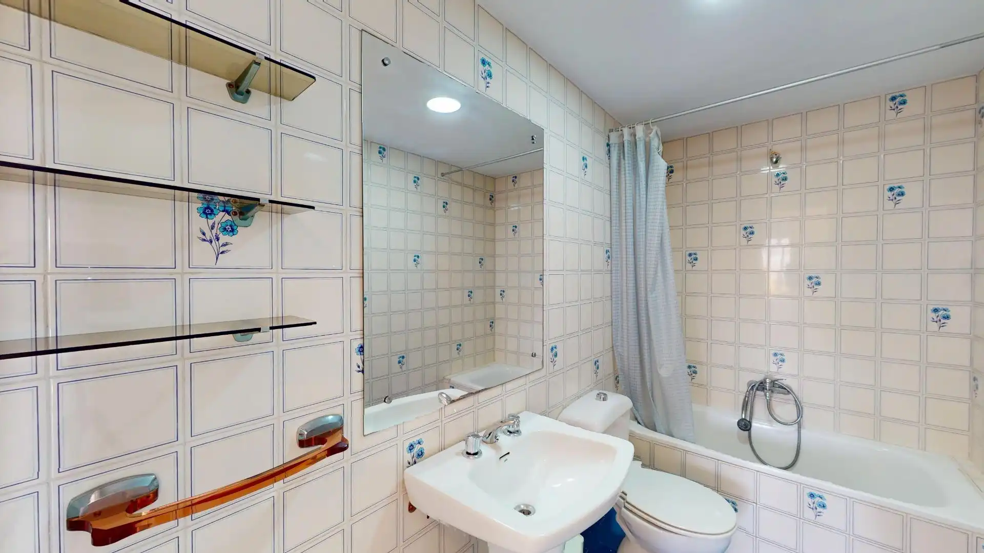 Baño de Piso en venta en Mijas con Terraza y Trastero