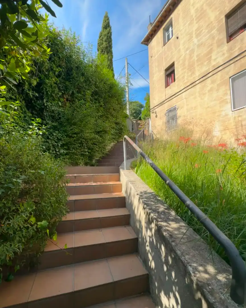 Vista exterior de Piso en venta en Sant Cugat del Vallès con Calefacción, Trastero y Horno