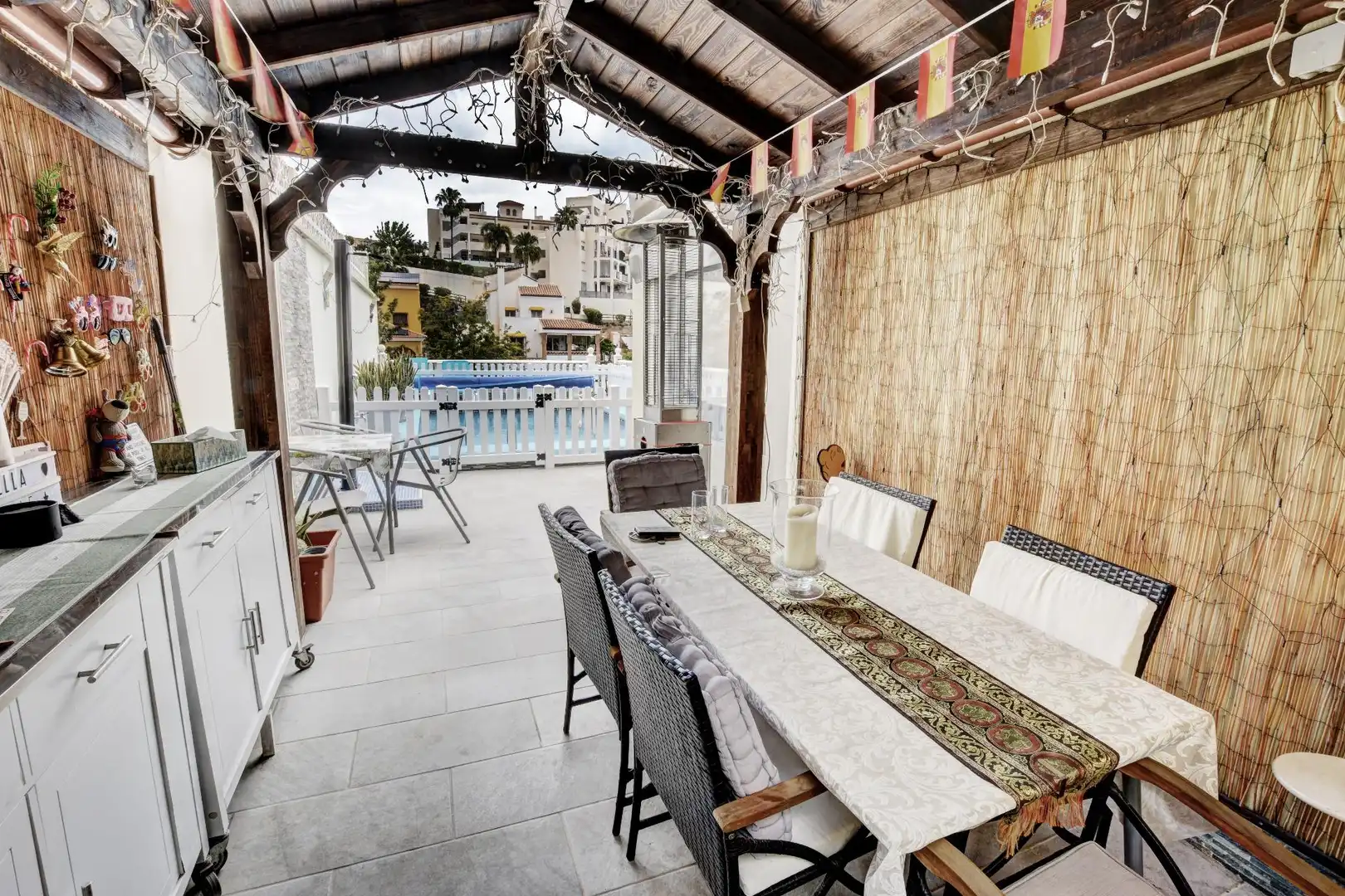 Casa pareada con piscina en venta en Torrequebrada, imagen 7