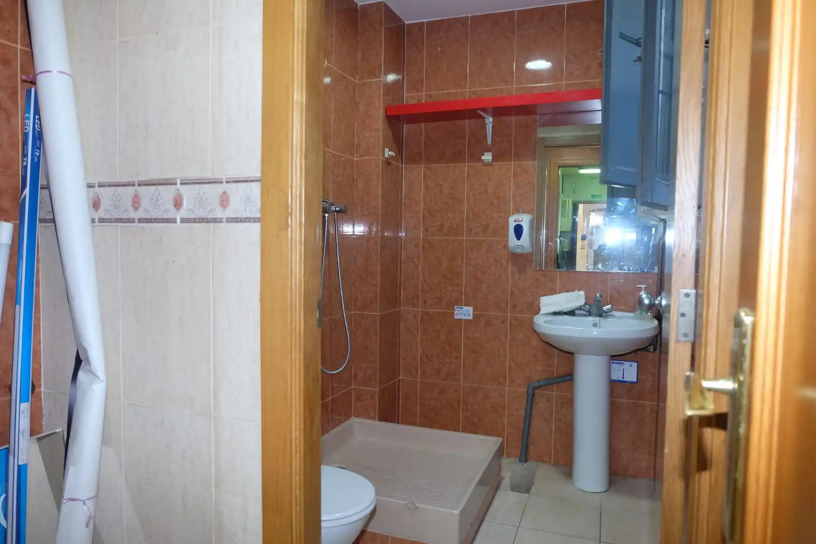 Baño de Local en venta en Valencia con Aire acondicionado