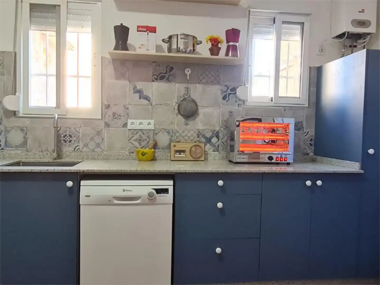 Küche von Haus oder Chalet zur Miete in Dénia mit Klimaanlage, Privatgarten und Schwimmbad