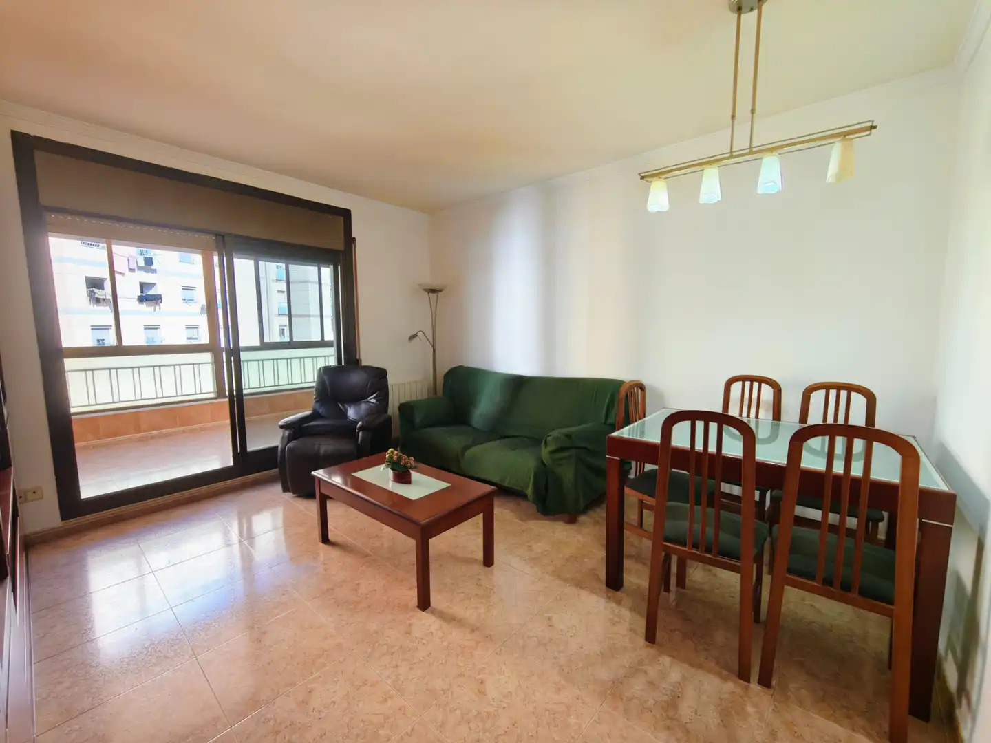 Sala d'estar de Àtic en venda en Centre - Sant Josep - Sanfeliu