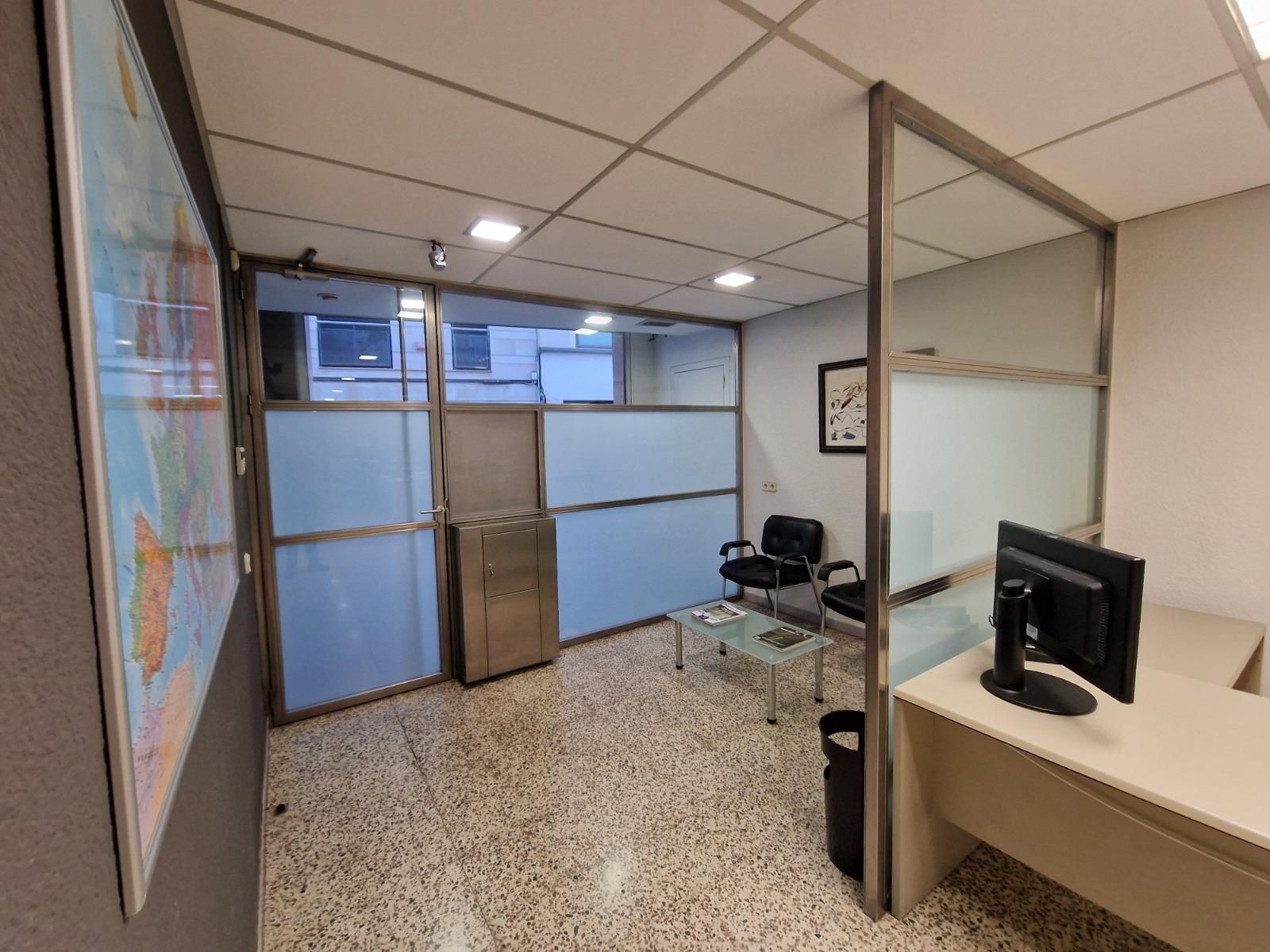 Office to rent in Carrer de Riego, Centre , Centre - Sant Oleguer, Sabadell