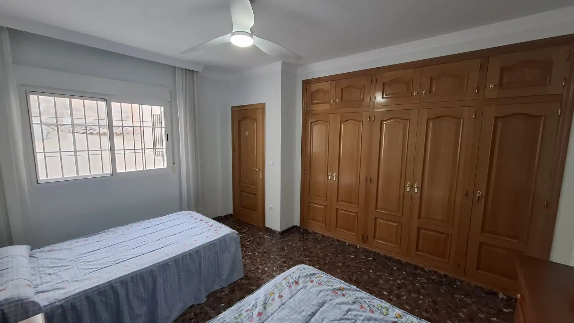 Dormitori de Casa o xalet en venda en Motril amb Aire condicionat, Terrassa i Traster