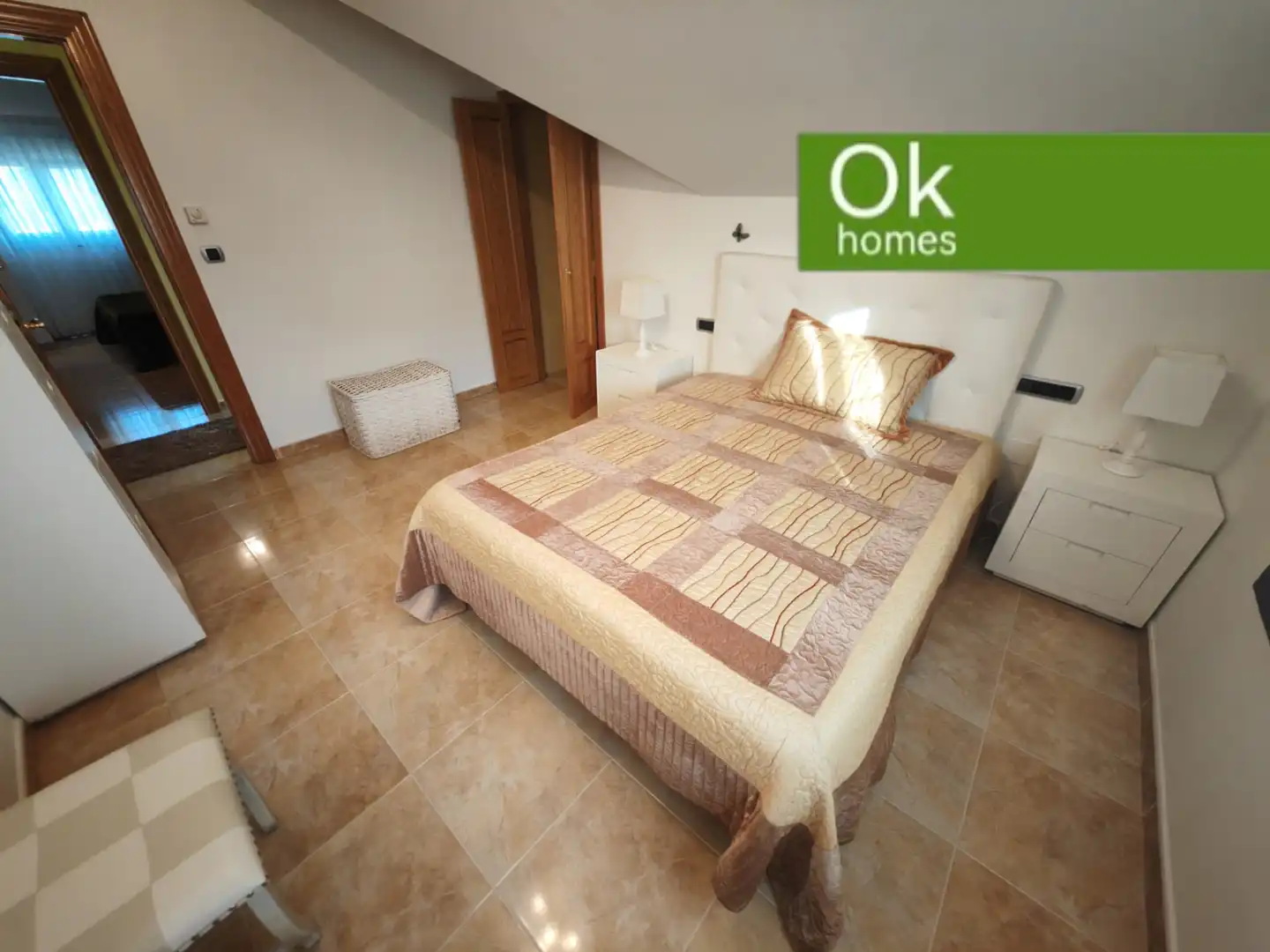 Dormitori de Casa o xalet en venda en Melide amb Calefacció, Jardí privat i Parquet