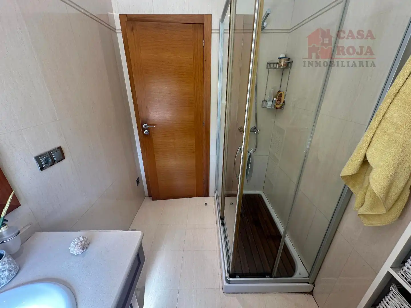 Bany de Casa o xalet en venda en Cangas  amb Calefacció, Terrassa i Traster