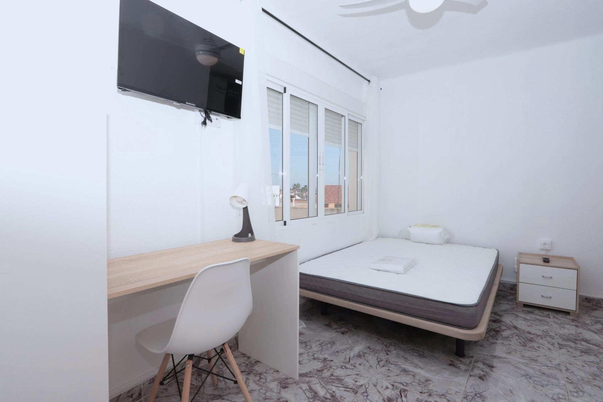 Piso para compartir en Calle SOL - LOS DOLORES, Los Dolores