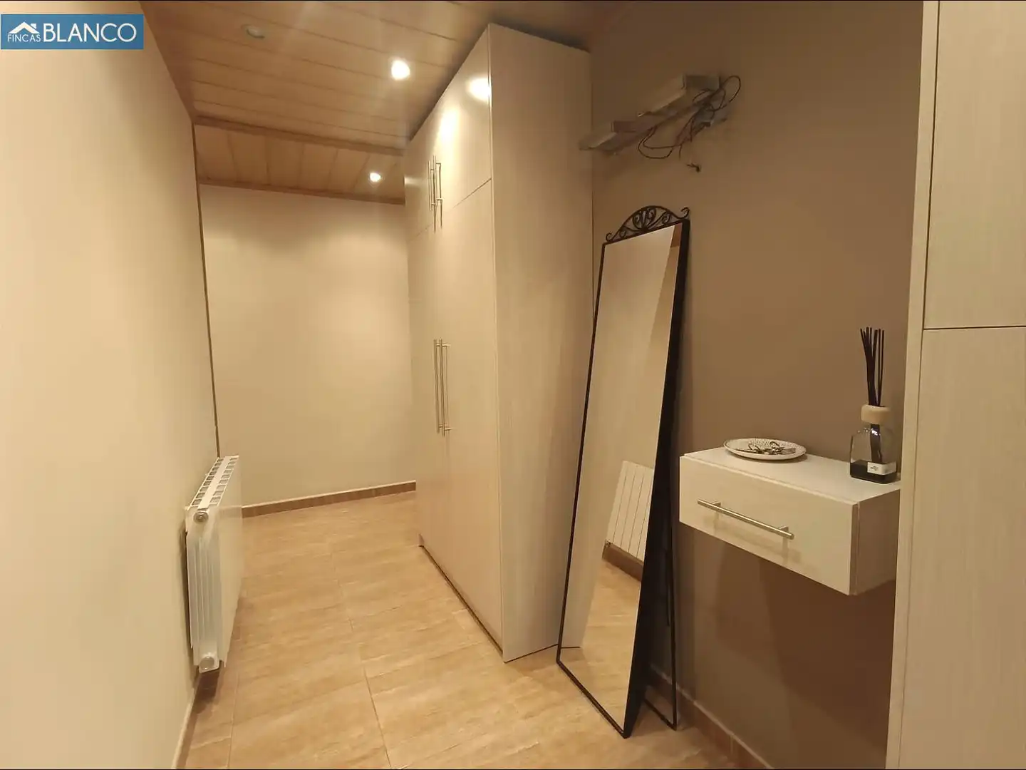Flat for sale in L'Hospitalet de Llobregat  with Air Conditioner, Heating and Private garden