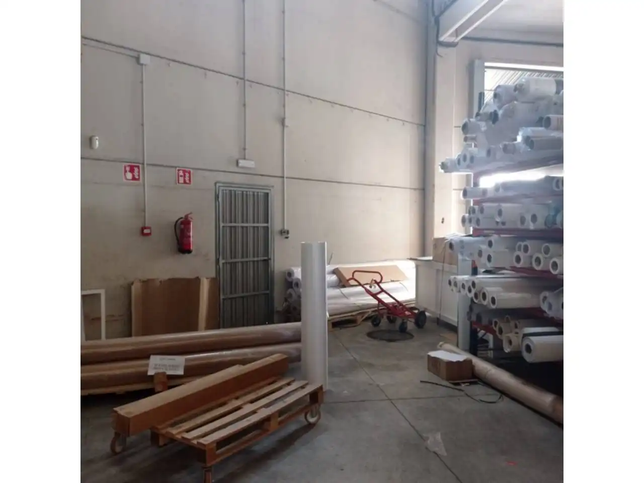 Nave industrial de alquiler en Barberà del Vallès