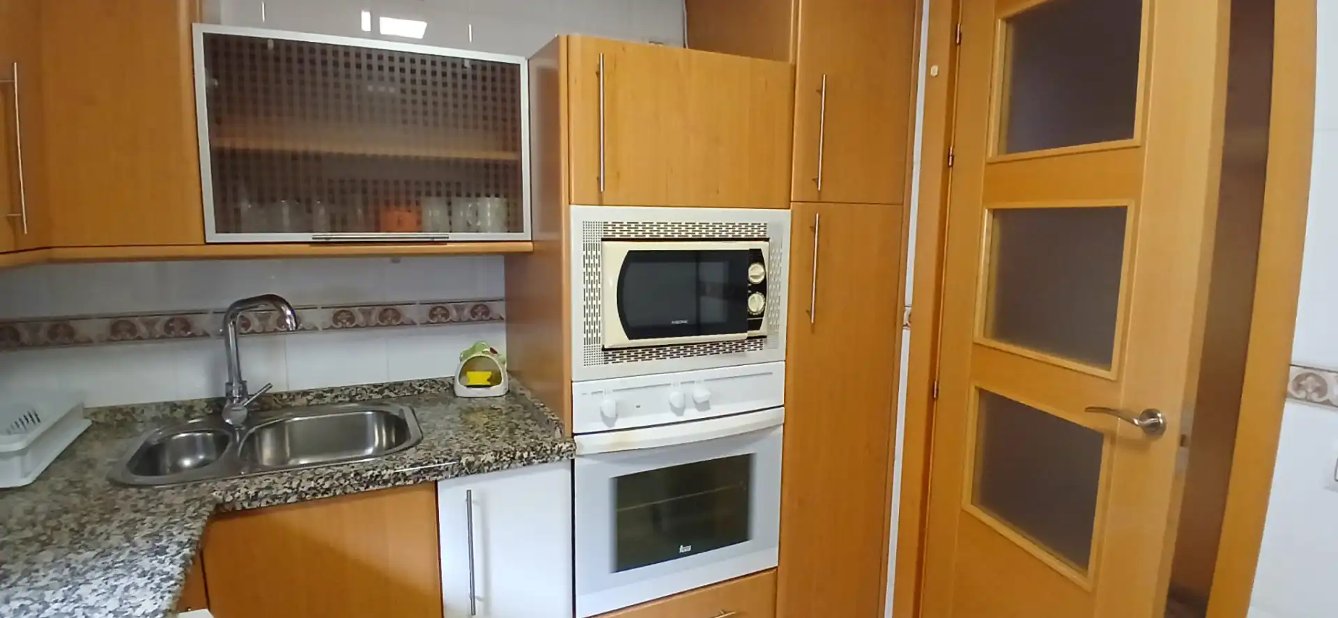 Cocina de Piso de alquiler en Sevilla con Aire acondicionado, Amueblado y Lavadora