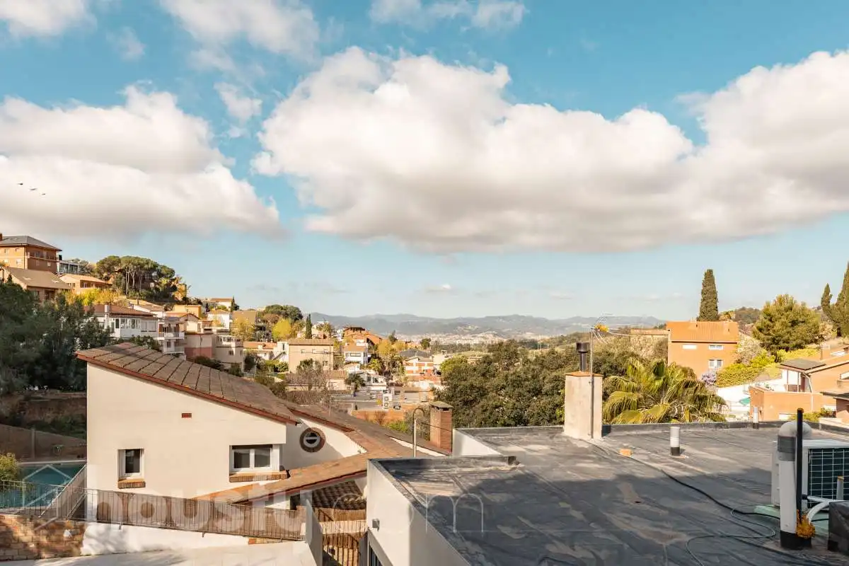 Piso en venta en CL BATISTA I ROCA, La Miranda - Can Candeler