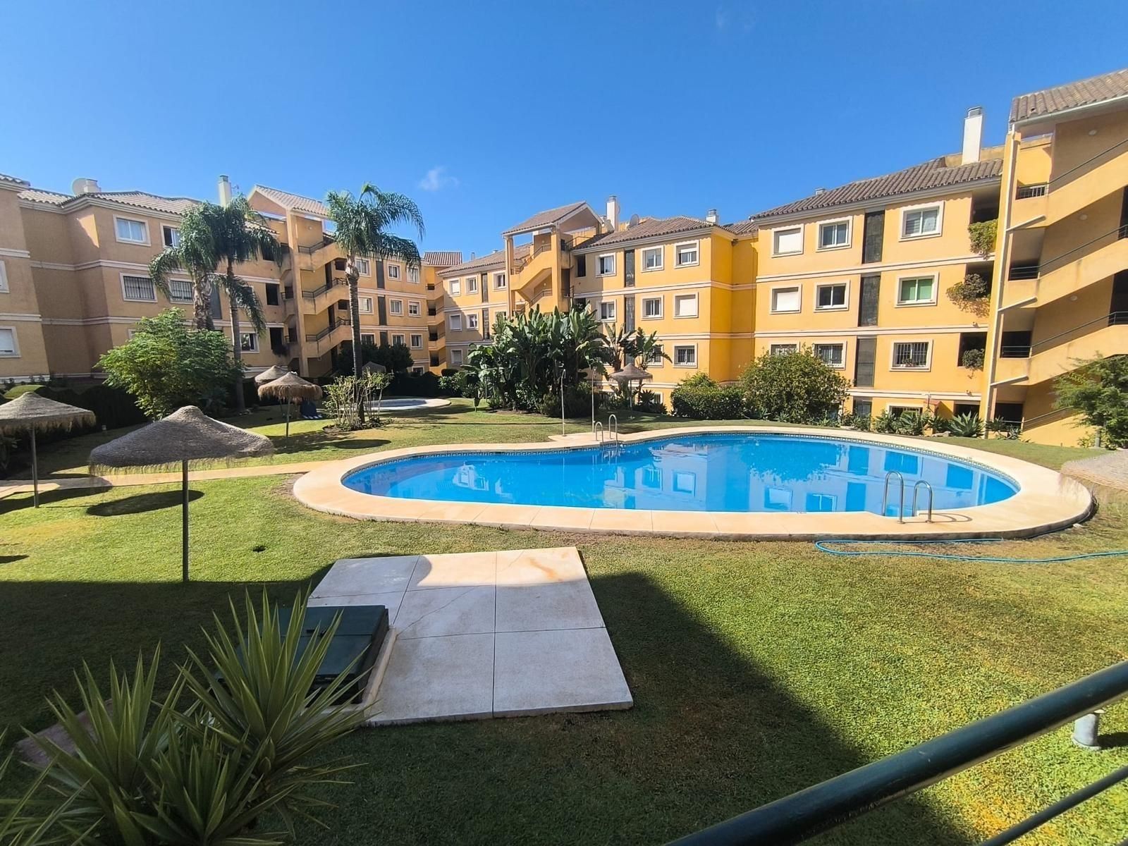 Vista exterior de Ático en venta en Mijas con Trastero y Balcón