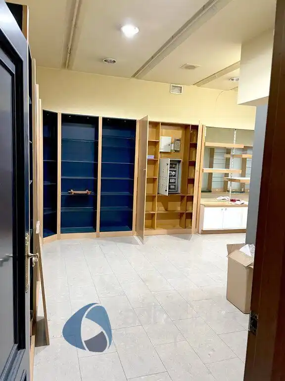 Local comercial de lloguer a General Vara De Rey, imagen 9