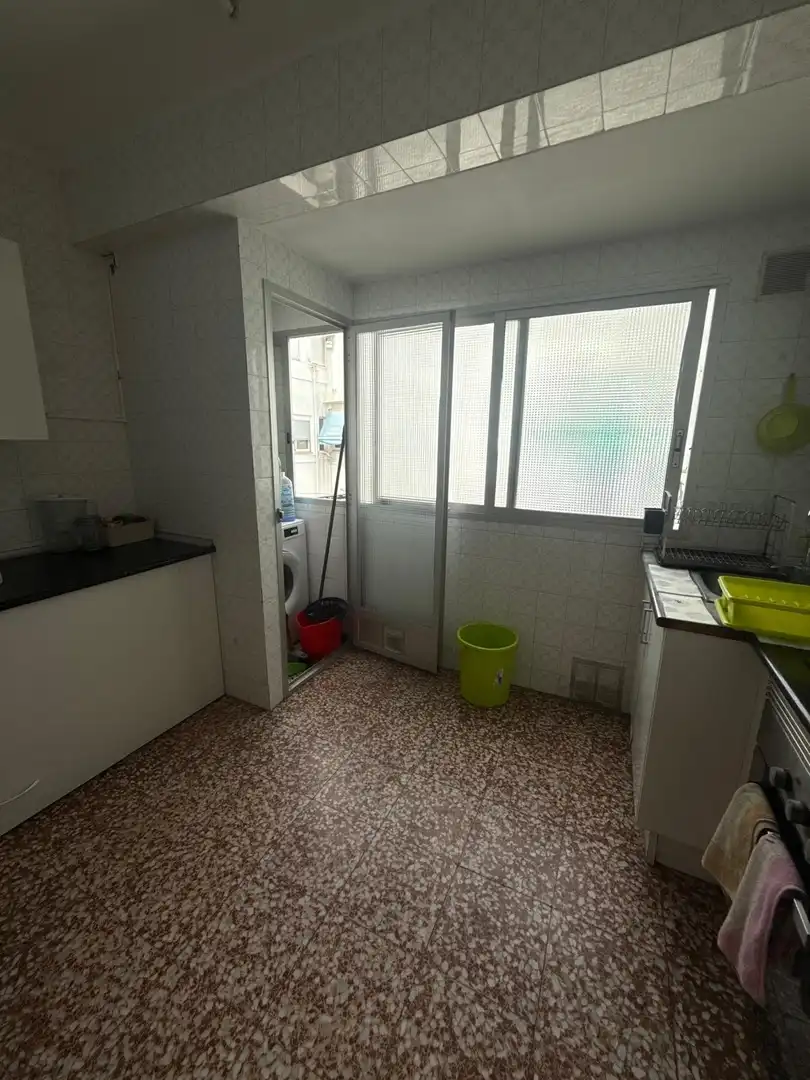 Cuina de Pis de lloguer en Valencia amb Aire condicionat, Parquet i Moblat