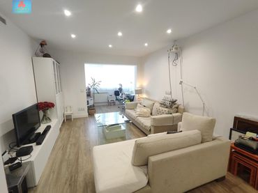 Flat with balcony for sale in Chamberí