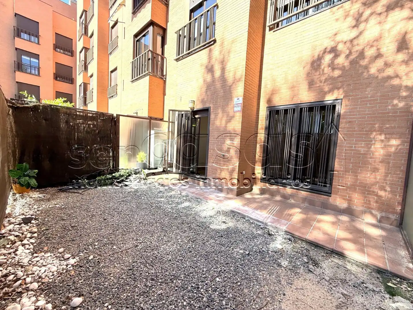 Jardín de Apartamento en venta en Madrid con Aire acondicionado, Calefacción y Parquet