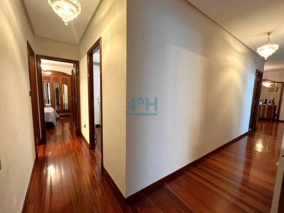 Flat for sale in Ourense Capital   with Heating, Parquet flooring and Storage room