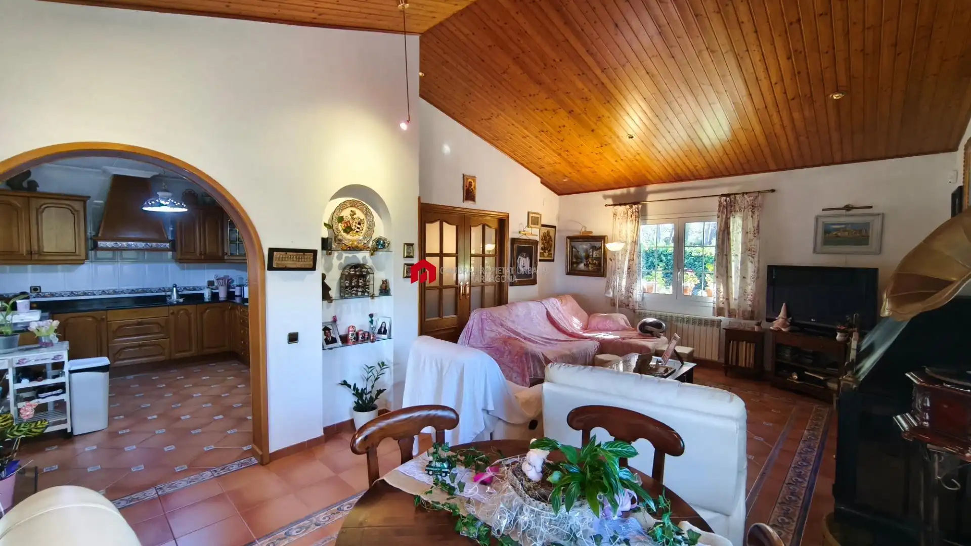Sala d'estar de Casa o xalet en venda en Tortosa amb Calefacció, Jardí privat i Terrassa