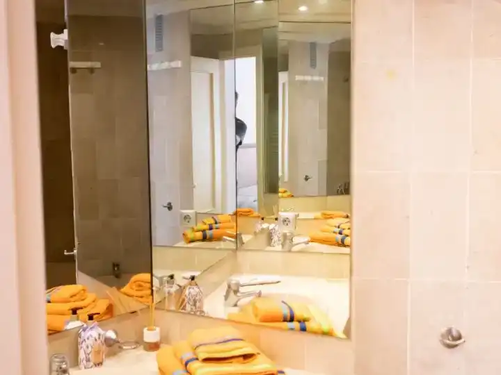 Badezimmer von Wohnung zur Miete in  Palma de Mallorca mit Klimaanlage und Schwimmbad