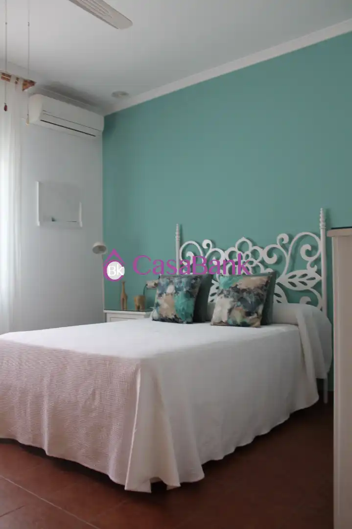 Dormitori de Casa o xalet en venda en Córdoba amb Aire condicionat, Jardí privat i Piscina