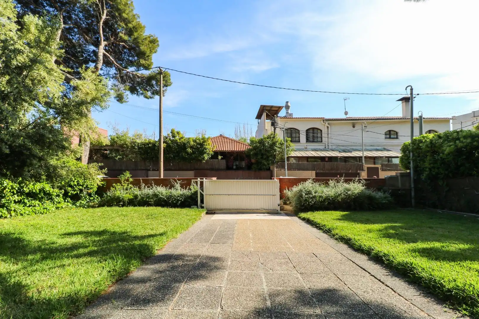 Vista exterior de Casa o xalet en venda en Castelldefels amb Aire condicionat, Calefacció i Parquet
