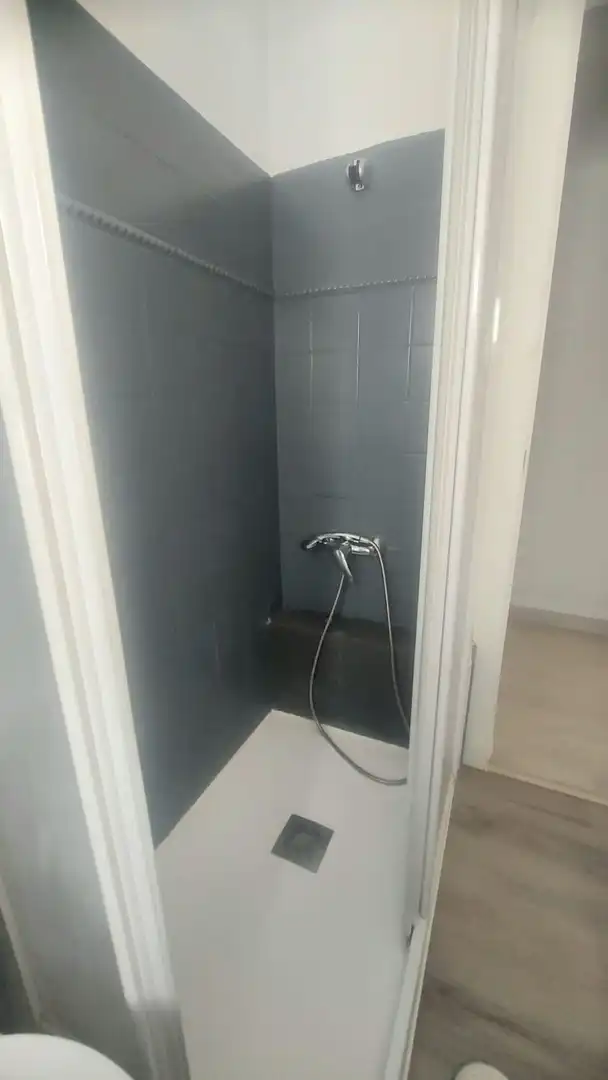 Baño de Apartamento de alquiler en Jaén con Calefacción y Amueblado