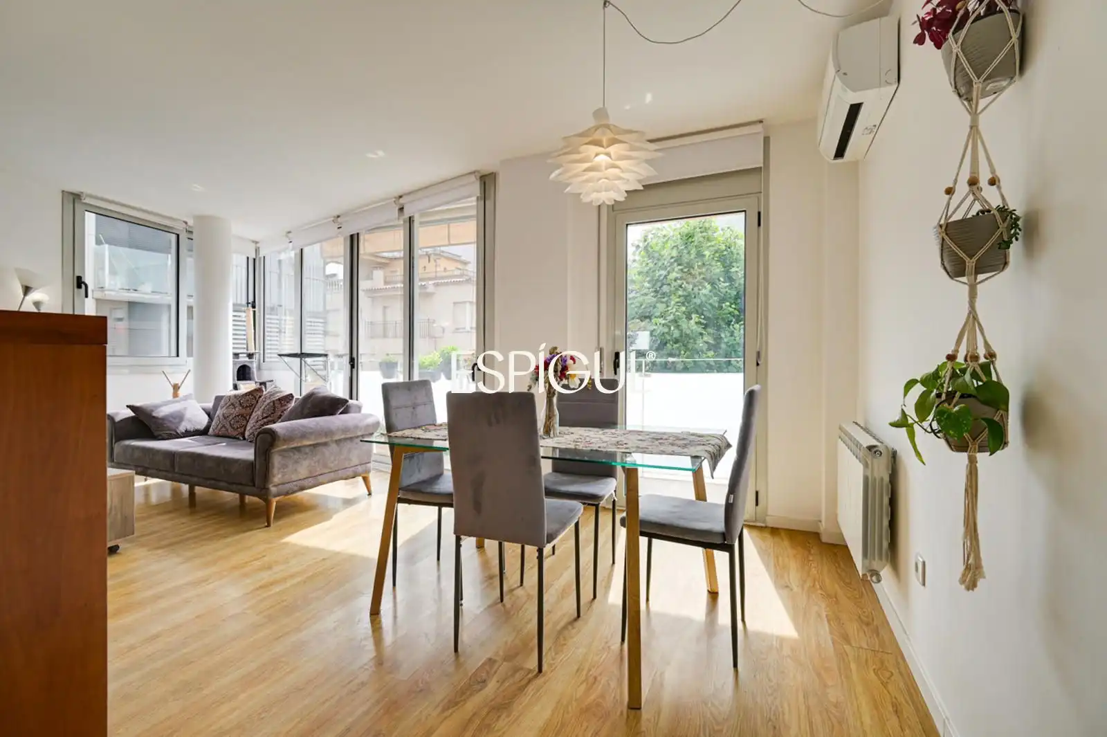 Vista exterior de Piso en venta en Girona con Aire acondicionado, Parquet y Trastero