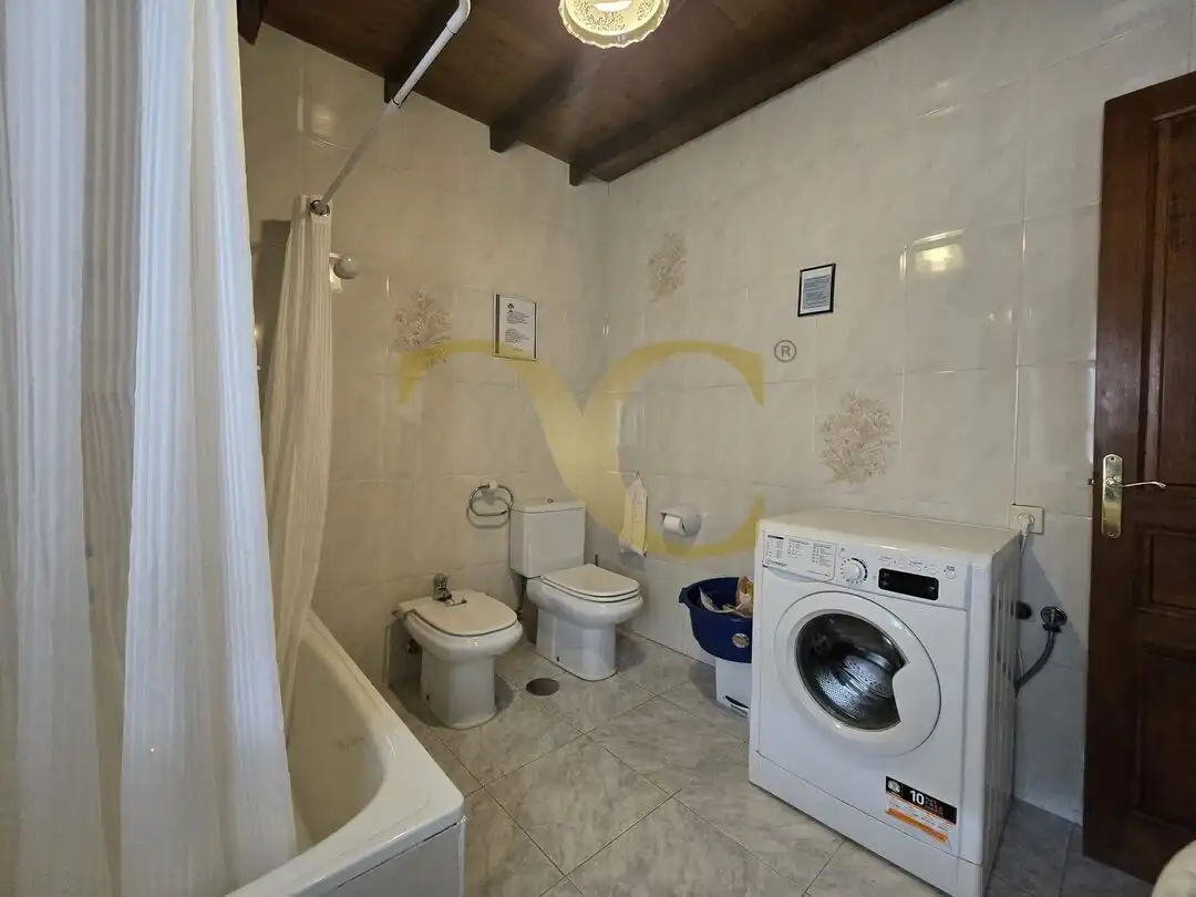 Baño de Casa o chalet en venta en Llanes con Calefacción, Jardín privado y Terraza