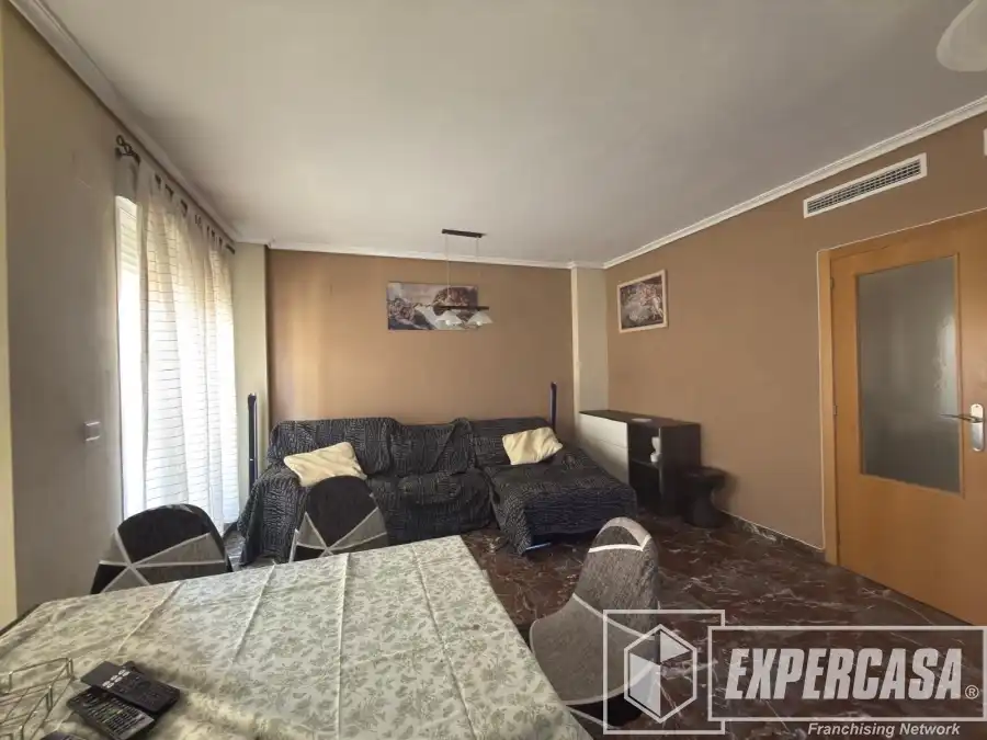 Sala d'estar de Casa o xalet de lloguer en Picassent amb Aire condicionat, Calefacció i Terrassa