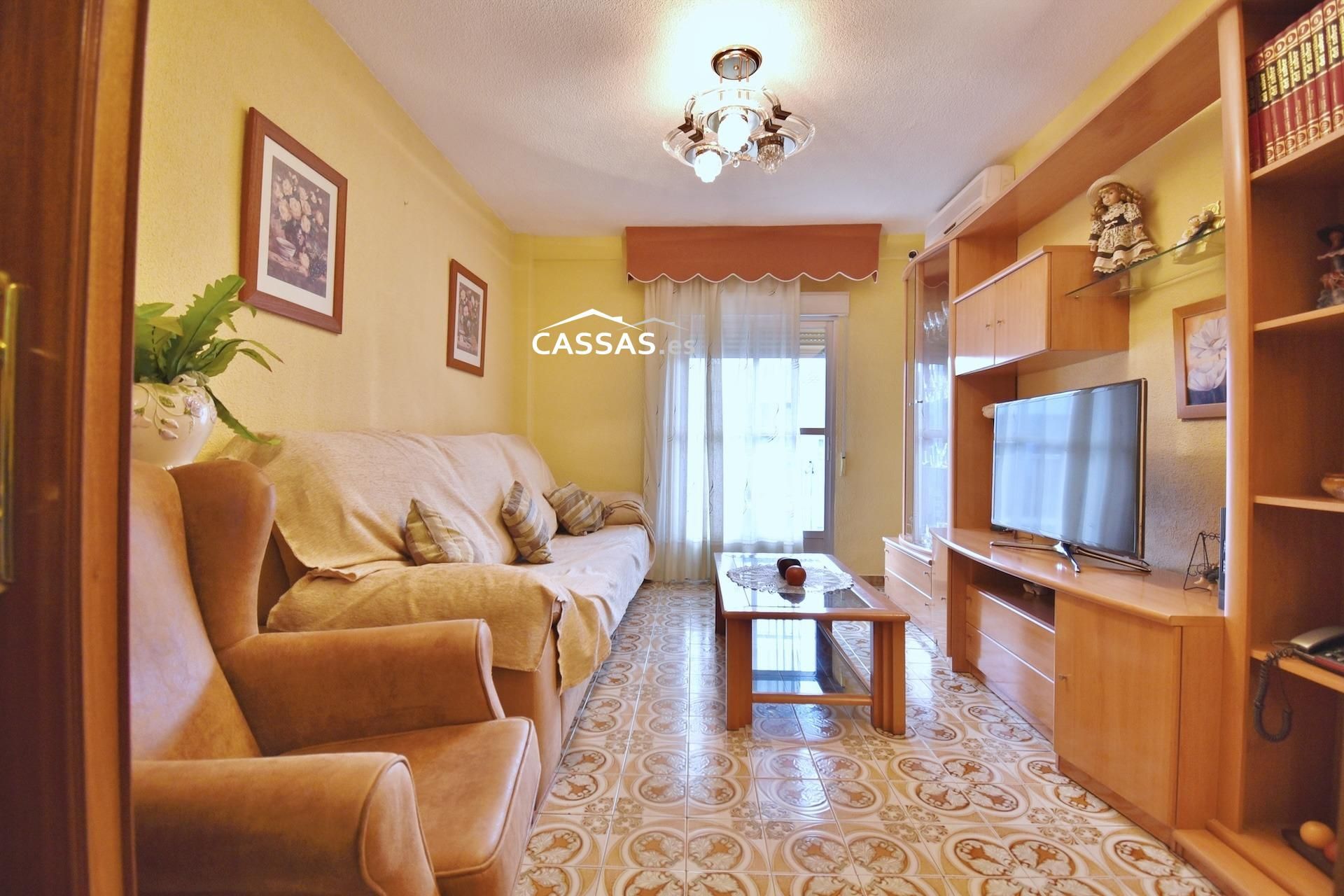 Sala d'estar de Pis en venda en Torrejón de Ardoz amb Aire condicionat i Terrassa