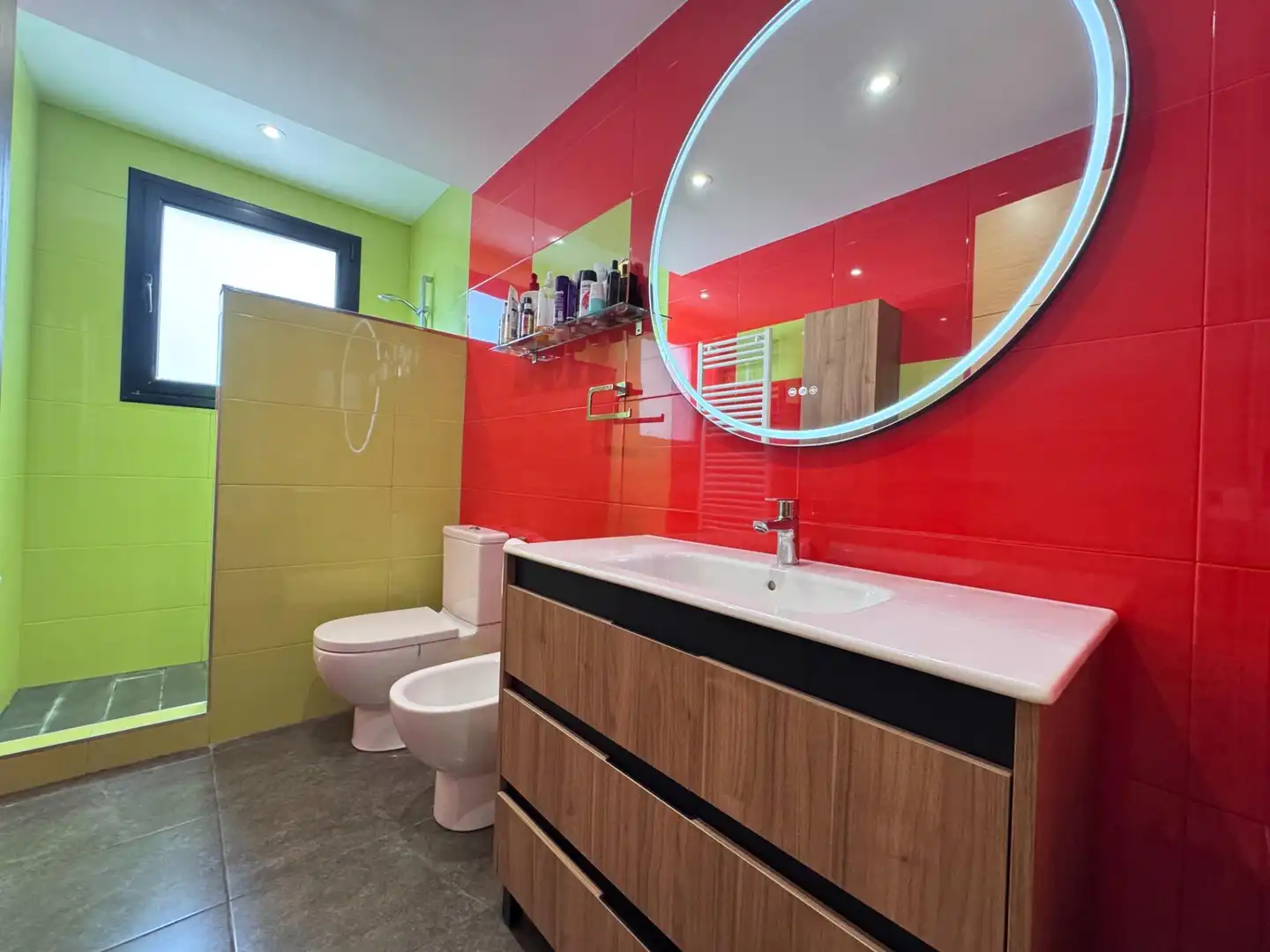 Baño de Casa adosada en venta en Blanes con Aire acondicionado, Calefacción y Jardín privado