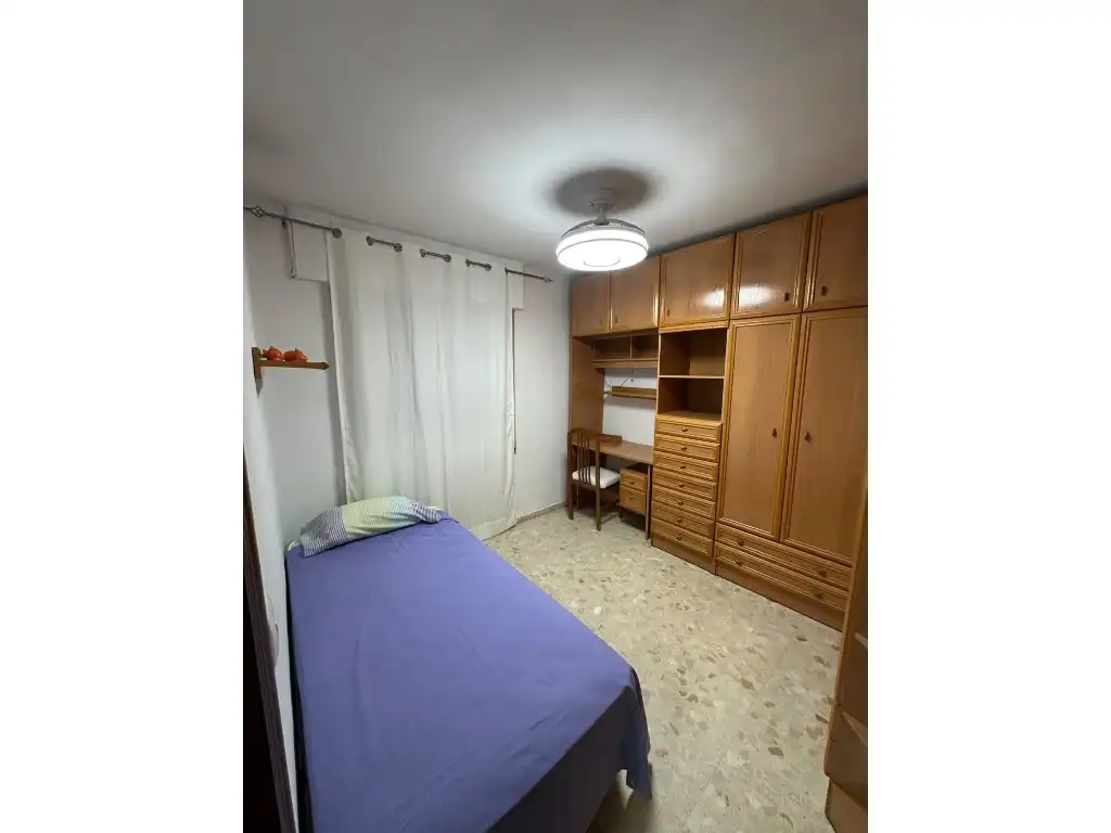 Bedroom of Flat for rent in Córdoba