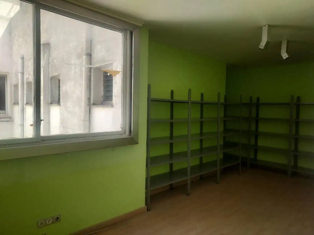 Oficina de alquiler en Valencia
