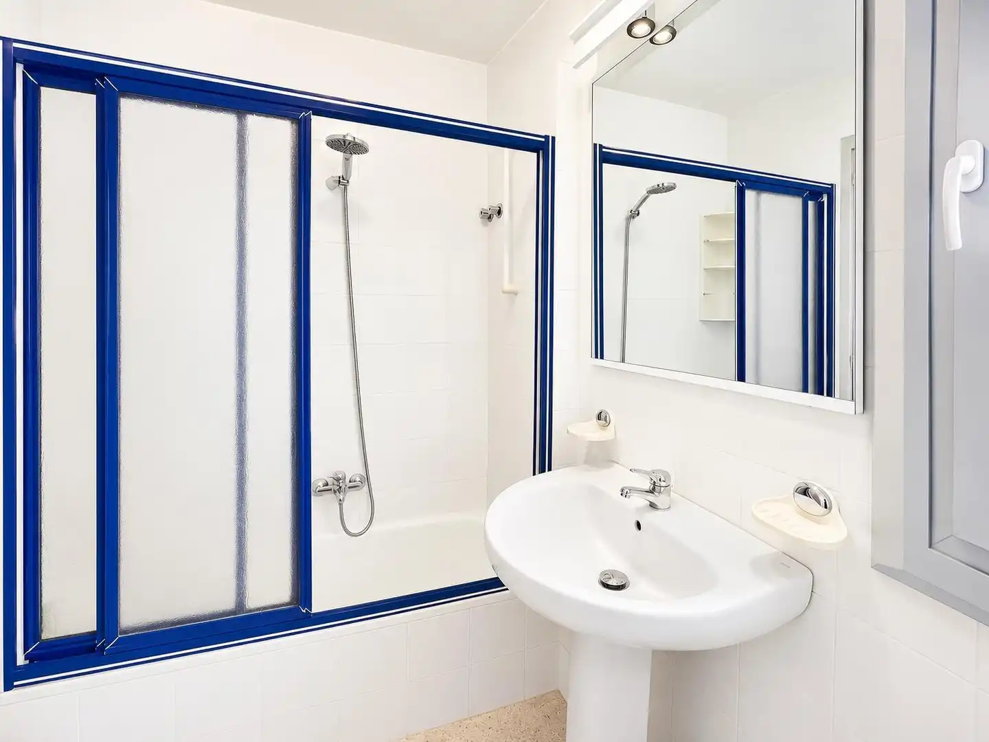 Baño de Casa o chalet en venta en Granada con Aire acondicionado