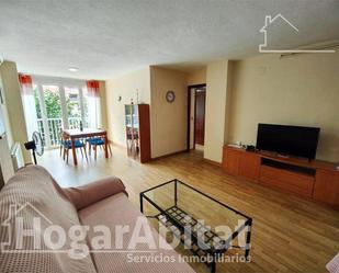 Living room of Flat for sale in  Valencia Capital  with Air Conditioner, Heating and Balcony