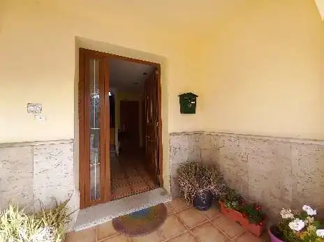 Casa o chalet en venta en Cavia con Calefacción y Jardín privado