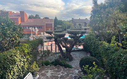 Jardí de Casa adosada en venda en El Masnou amb Calefacció, Traster i Piscina comunitària