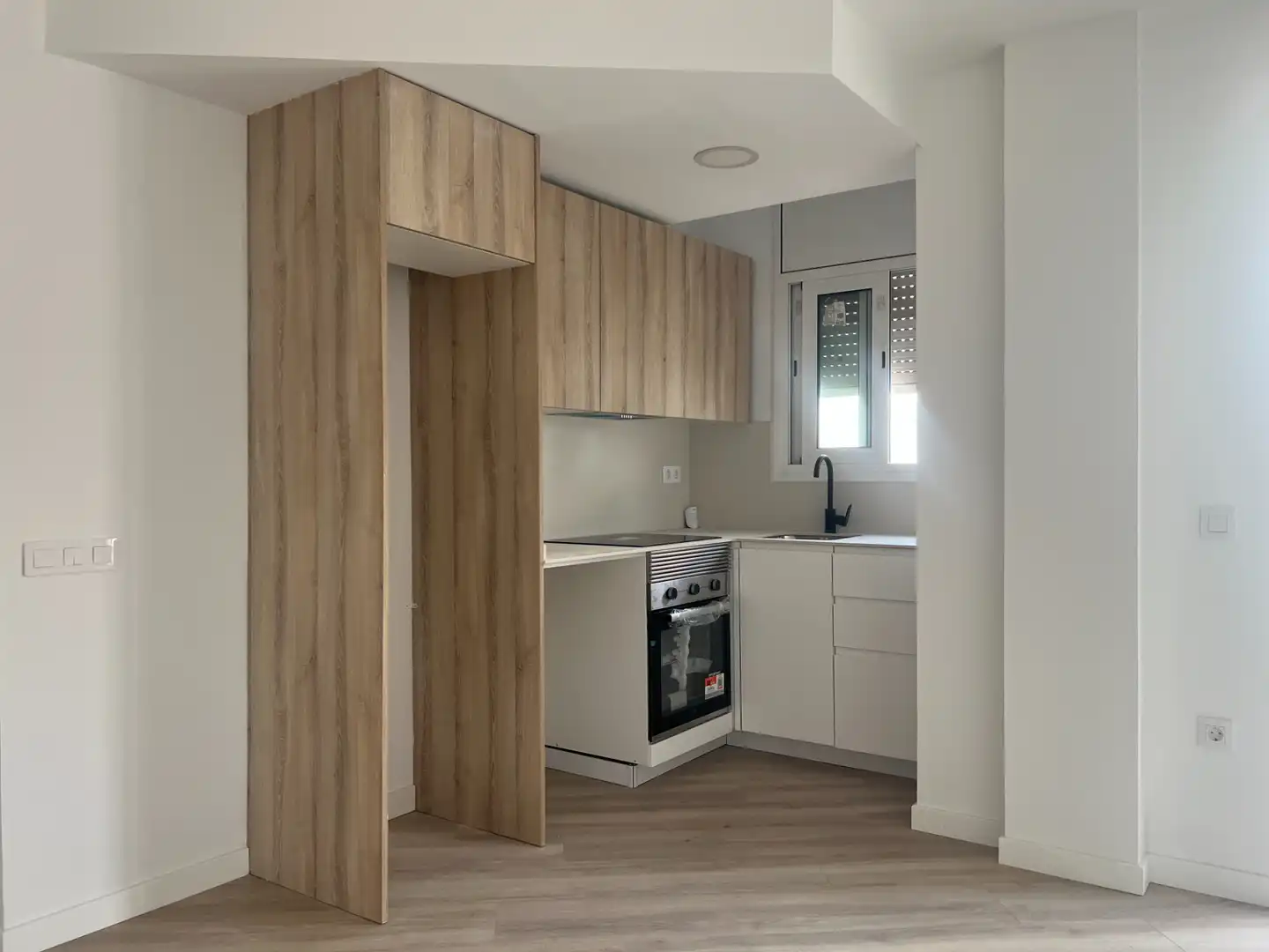 Cocina de Piso de alquiler en Santpedor con Horno y Balcón
