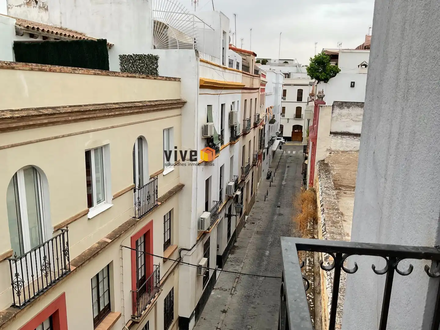 Exterior view of Flat for sale in Sevilla  with Air Conditioner, Heating and Terrace