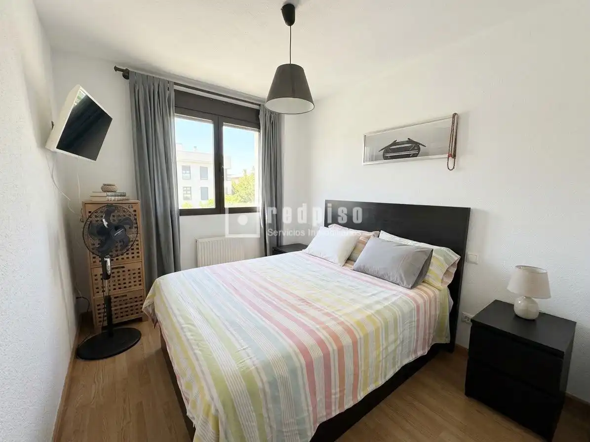 Bedroom of Flat for sale in Valdemoro  with Air Conditioner, Heating and Private garden